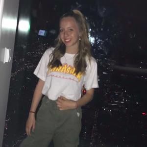 Meet your Posher, Roxane